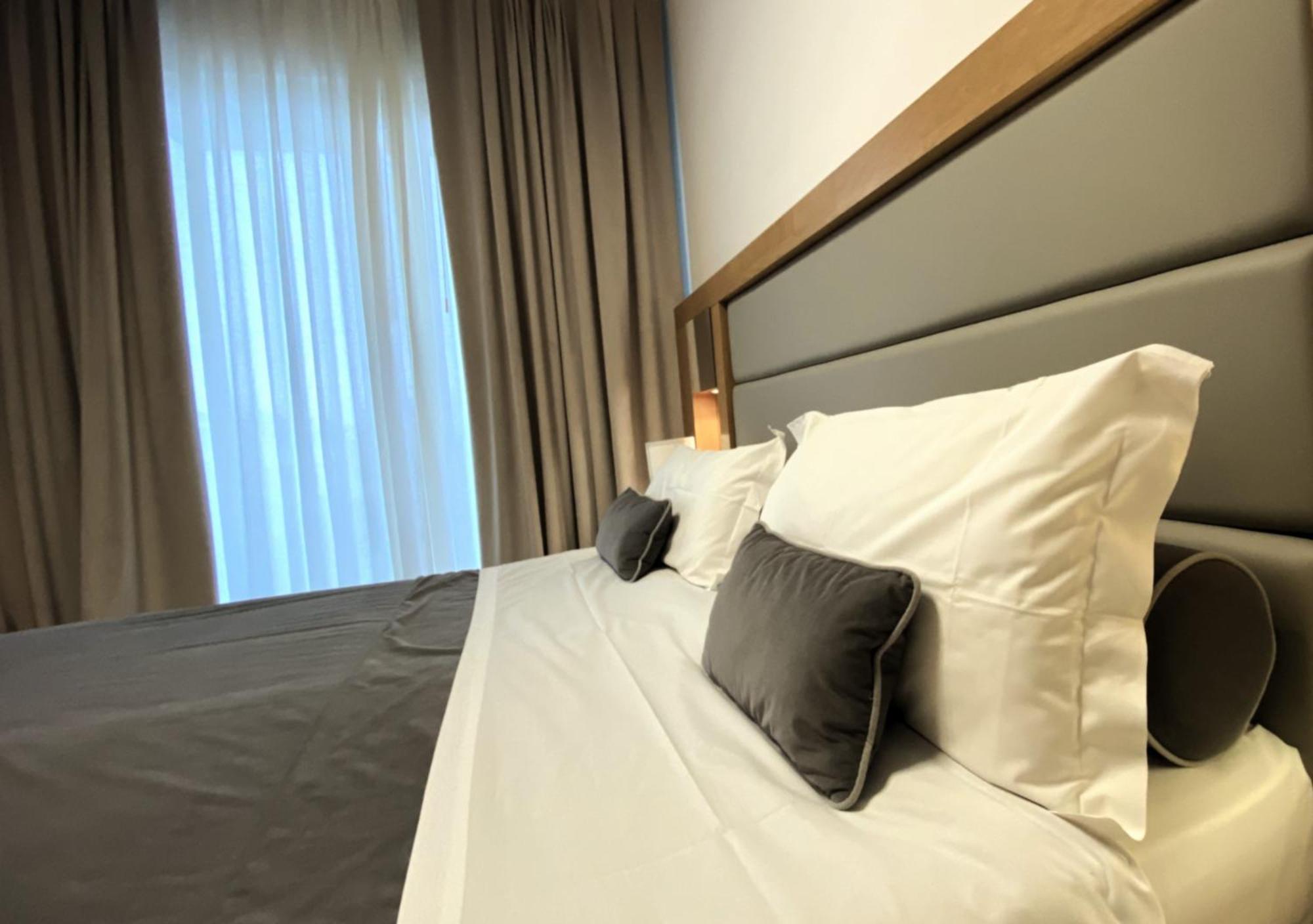 Hotel Abner'S Riccione Kültér fotó