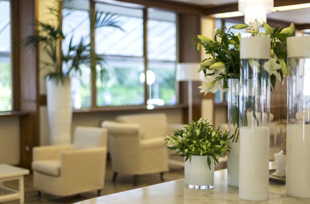 Hotel Abner'S Riccione Kültér fotó